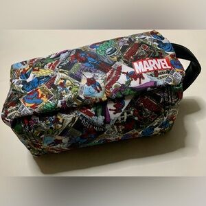 🎱 NWT Marvel Comics Toiletry Bag🎱#MARV